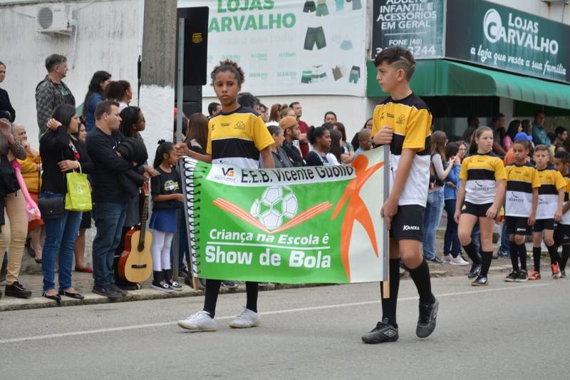 Amor à Pátria e conscientização no Desfile Cívico de Morro da Fumaça — foto 2