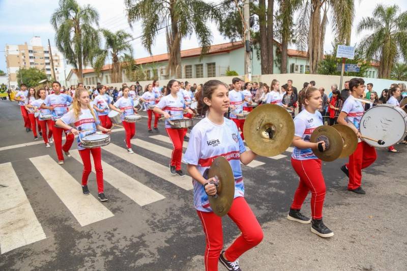 Homenagens à Içara marcam desfile da Independência — foto 2