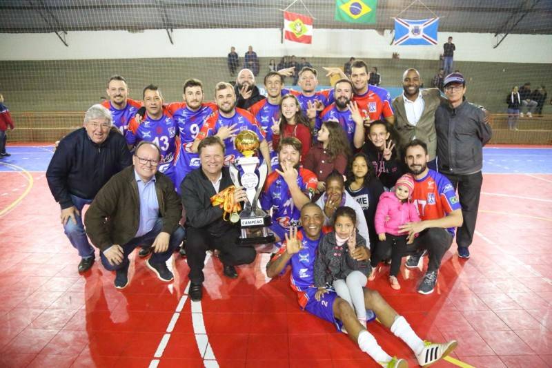 Nos pênaltis, Prefeitura é tri-campeã do Campeonato Interfirmas de Futsal de Içara — foto 1