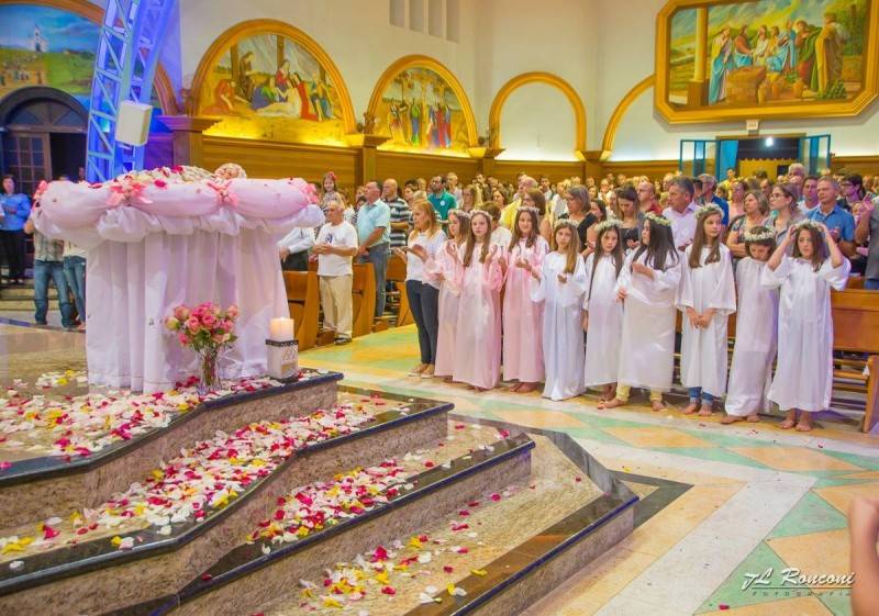 Santuário de Caravaggio festeja Nossa Senhora Menina — foto 2