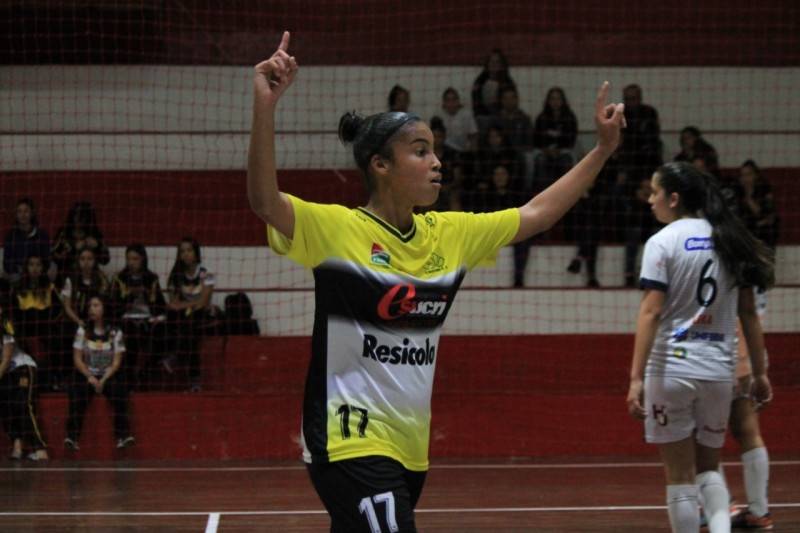 Olesc: Criciúma conquista medalhas no xadrez e vitórias em modalidades coletivas — foto 1