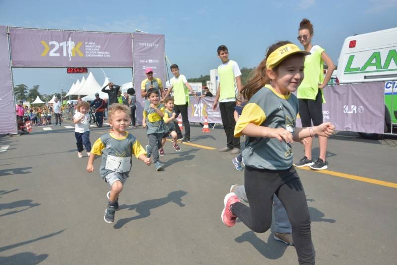Meia Maratona de Criciúma reúne mais de mil participantes neste domingo — foto 4
