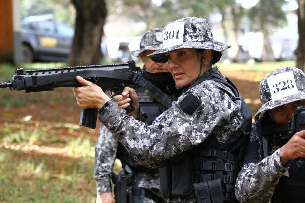 Pela primeira vez, uma major da PM de SC comanda o batalhão da Força Nacional — foto 1