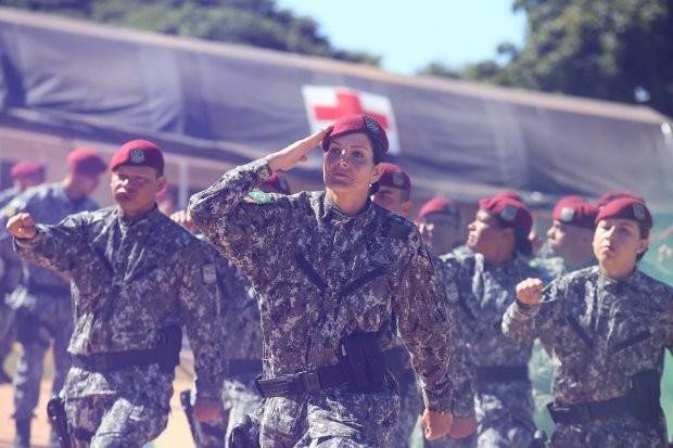Pela primeira vez, uma major da PM de SC comanda o batalhão da Força Nacional — foto 5