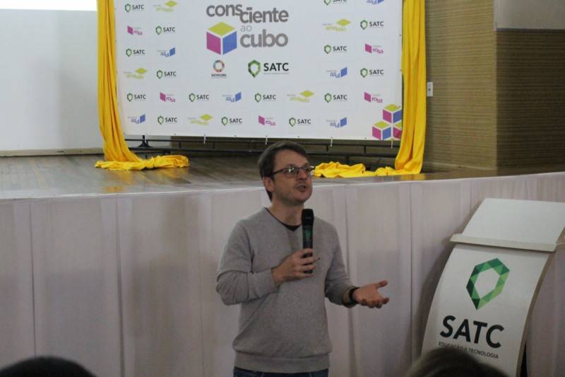 Hospital São José e Satc discutem doação de órgãos com alunos — foto 1