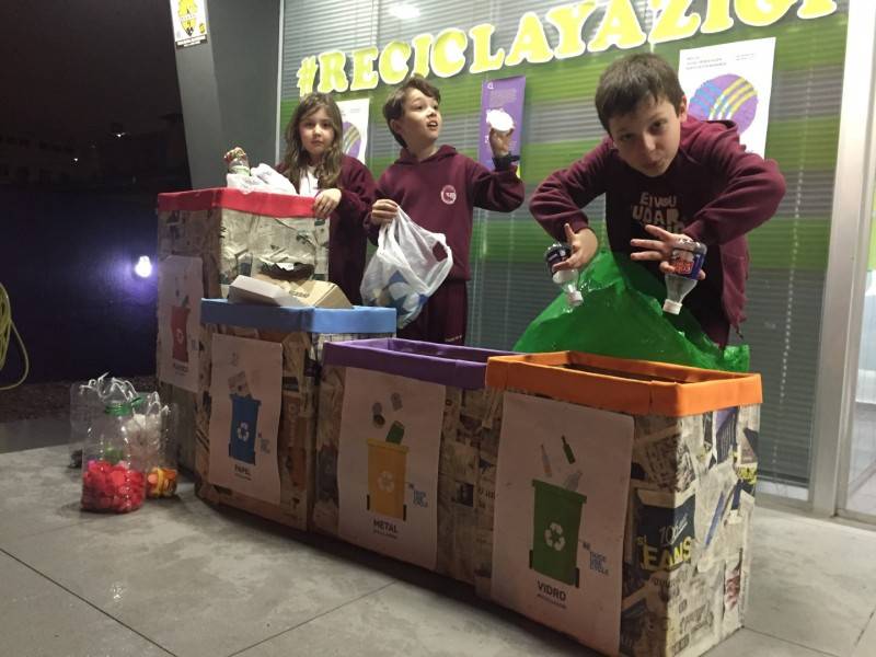Escola de idiomas desenvolve campanha de reciclagem de lixo — foto 2
