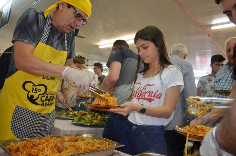 Bairro da Juventude realiza mais uma edição do “Almoço das Carnes Brancas” — foto 4