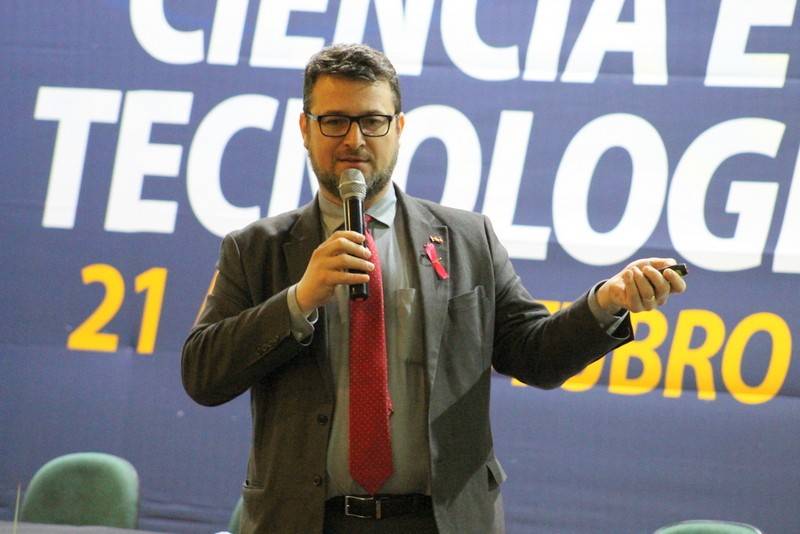 Presidente da Fapesc abre oficialmente a Semana de Ciência e Tecnologia da Unesc — foto 1