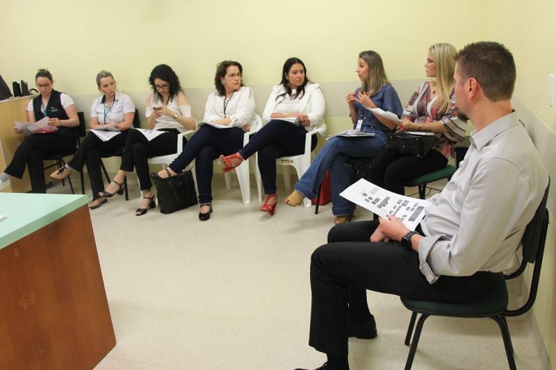 Entrega voluntária de bebês para adoção é tema de reunião na comarca de Criciúma — foto 1