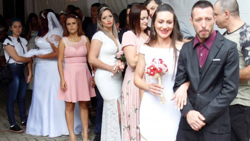 Casamento coletivo contempla 40 casais de Criciúma — foto 6