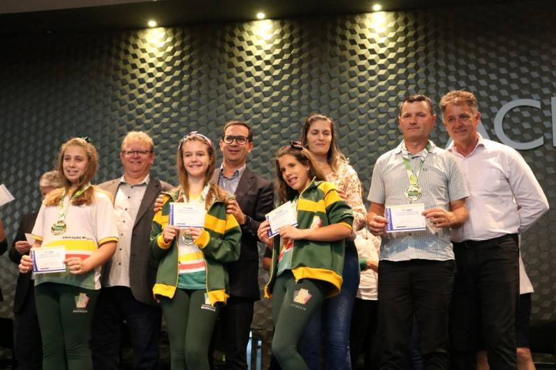 Prêmio Acic de Matemática conclui premiações — foto 2