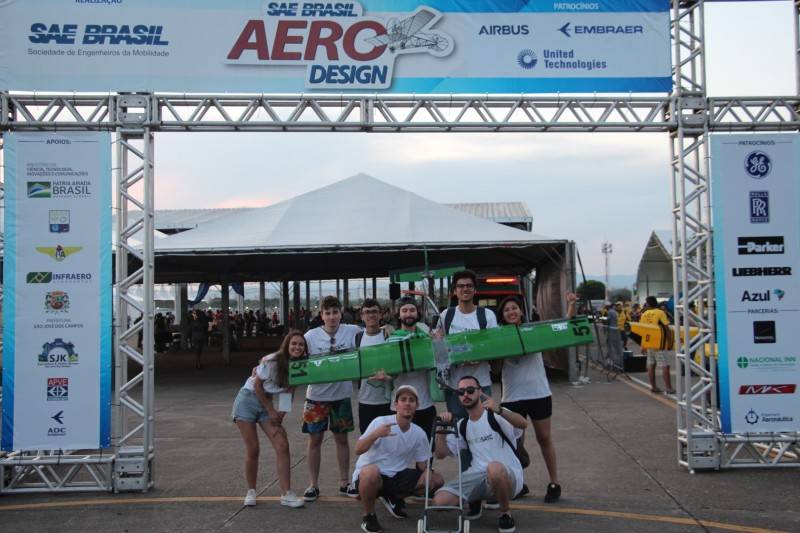 Acadêmicos da Satc projetam aeronave rádio-controlada para o Sae Brasil AeroDesign — foto 5
