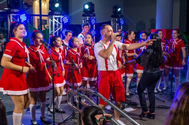 Chegada do Papai Noel abre a temporada de Natal no Criciúma Shopping — foto 1