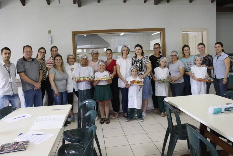 Horta Escolar reforça a alimentação saudável dos alunos em Forquilhinha — foto 4