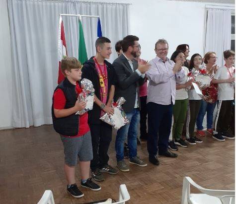 Estudante conquista quinta medalha de ouro consecutiva — foto 1