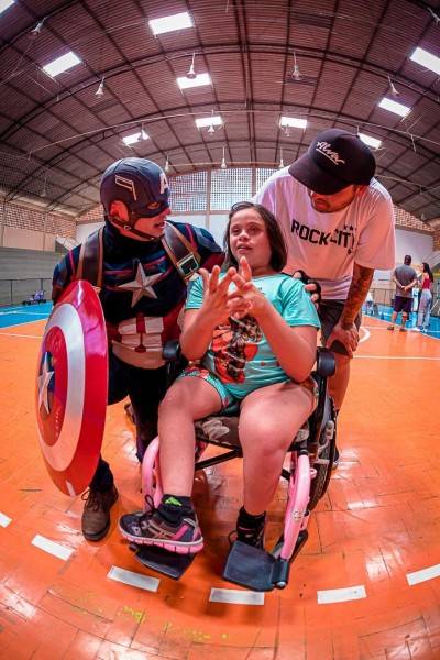Skate traz alegria e novas vivências aos alunos da Apae de Urussanga — foto 23
