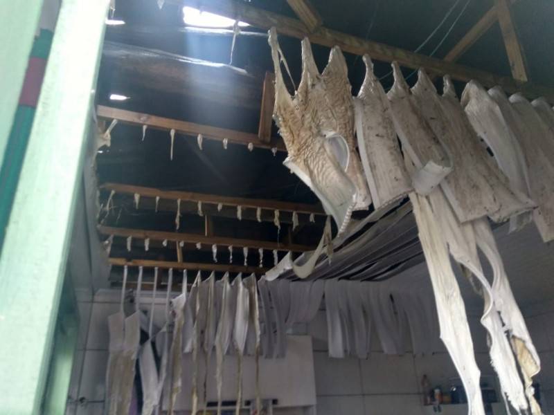 Incêndio inicia em garagem e se alastra para casa — foto 1