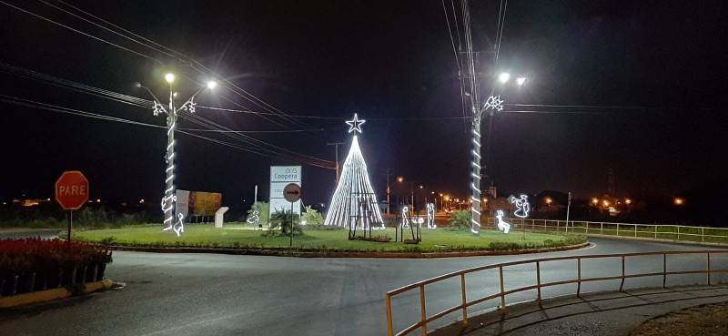 Empresas adotam rótulas com decorações de Natal em Forquilhinha — foto 2