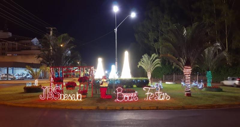 Empresas adotam rótulas com decorações de Natal em Forquilhinha — foto 3