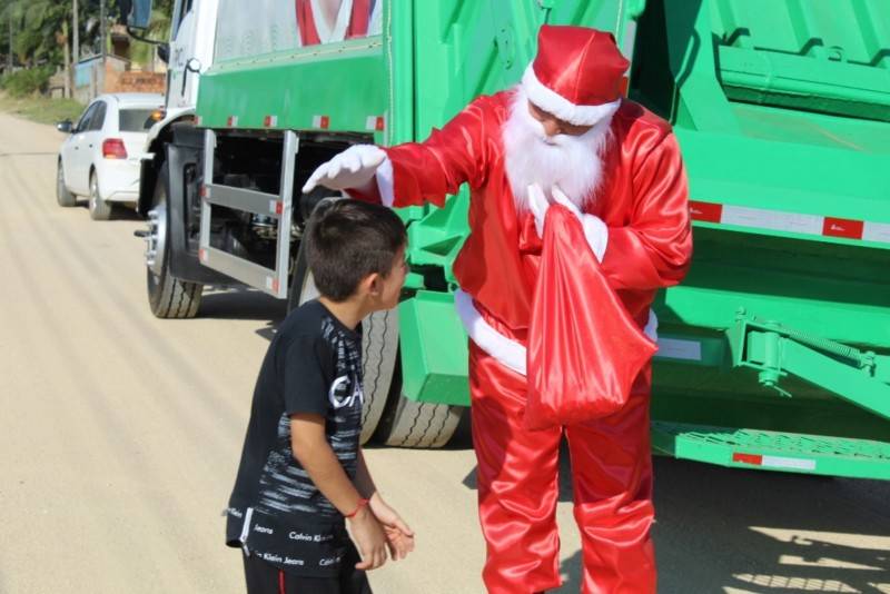 Grupo RAC realiza ação de Natal com crianças de Içara — foto 1