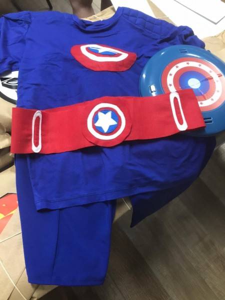 Senai de Criciúma entrega roupas de super-heróis à Casa Guido — foto 1