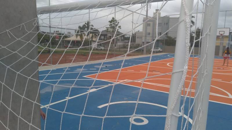 Prefeitura se manifesta sobre pilar dentro de trave no Parque Municipal Prefeito Altair Guidi — foto 2
