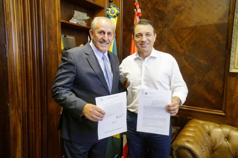 Prefeito em exercício de Lauro Müller tem audiência com governador — foto 1