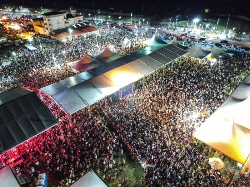 Matheus e Kauan se apresentam nesta sexta-feira em Balneário Rincão — foto 1