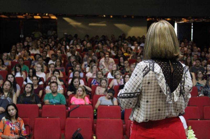 Professores da rede municipal de Criciúma são recepcionados com aula magna — foto 1