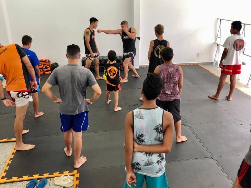 Praça CEU disponibiliza aulas gratuitas de Muay Thai para crianças e adolescentes — foto 1
