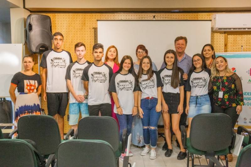 Inscrições abertas para cursos do Jovem Aprendiz em Içara — foto 1