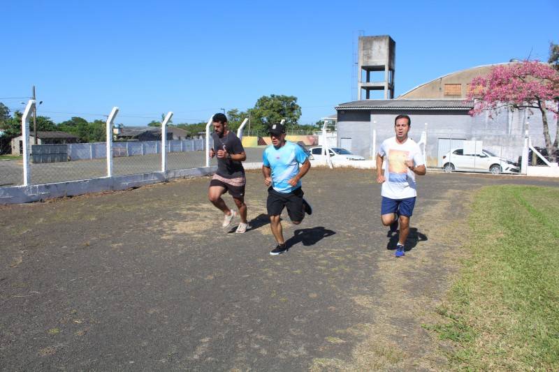 Prefeito de Maracajá comprova que teste físico foi 'pesado' — foto 1