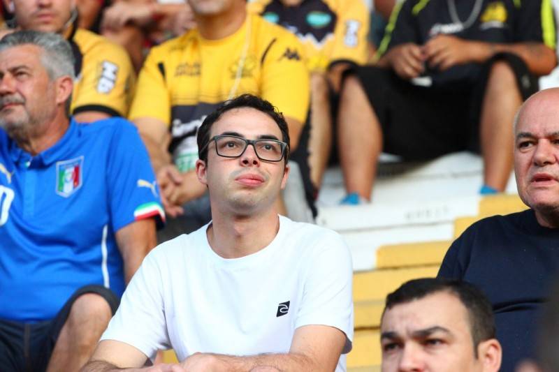 Torcida comparece, mas sai decepcionada do Majestoso — foto 2