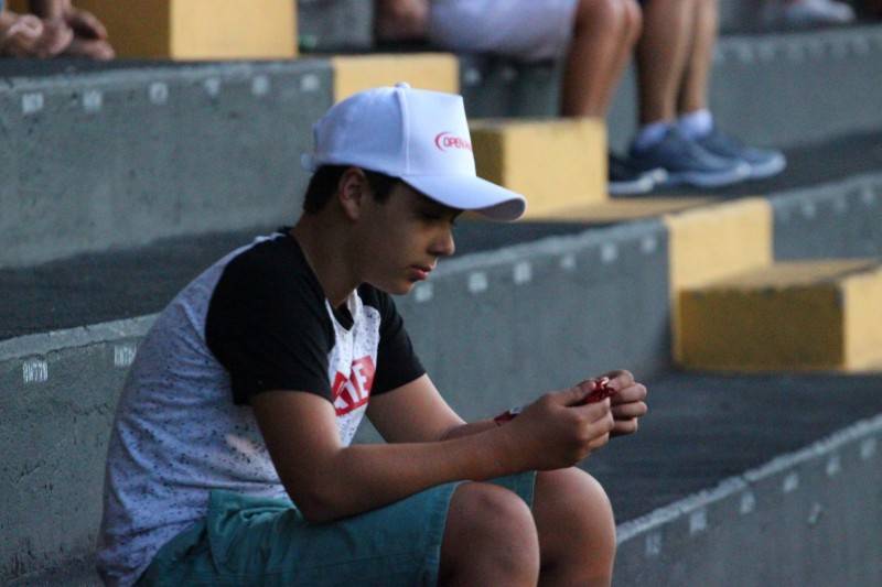 Torcida comparece, mas sai decepcionada do Majestoso — foto 15