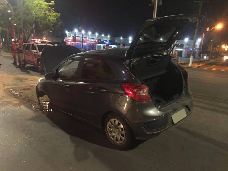 Após perseguição, motorista colide veículo na Centenário e acaba preso — foto 2