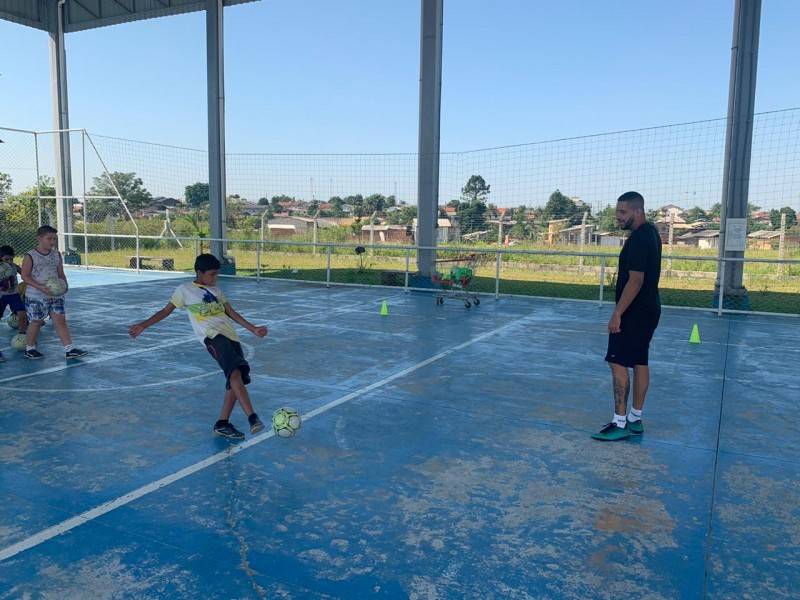 Oficinas de futsal e violão estão com vagas abertas na Praça CEU — foto 2