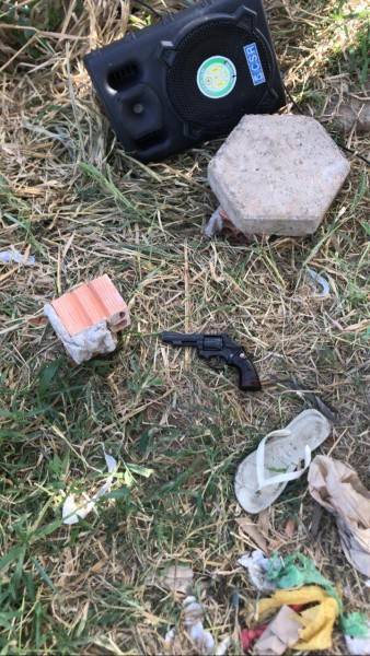 Polícia Civil apreende adolescente com 20 pedras de crack — foto 1