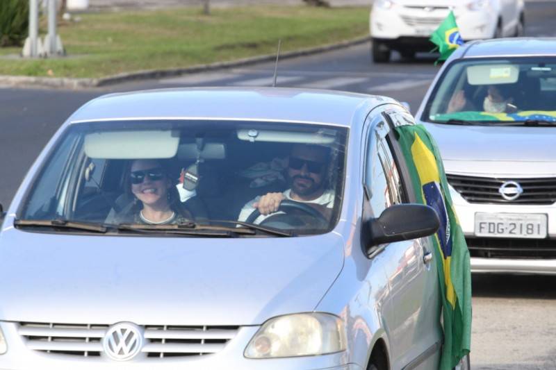 Ato pró-Bolsonaro tem carreata pela Avenida Centenário, em Criciúma — foto 68
