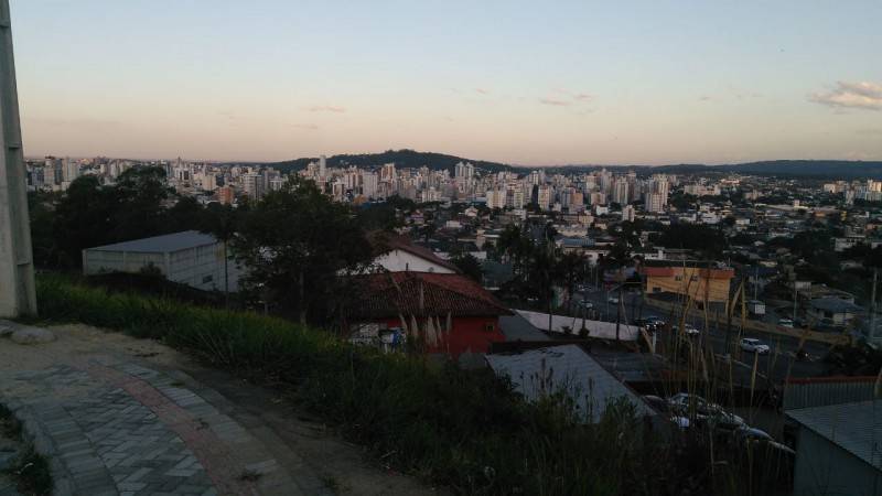 Mina do Mato: moradores reclamam de aglomeração de pessoas na rua Antônio Caciatori — foto 1