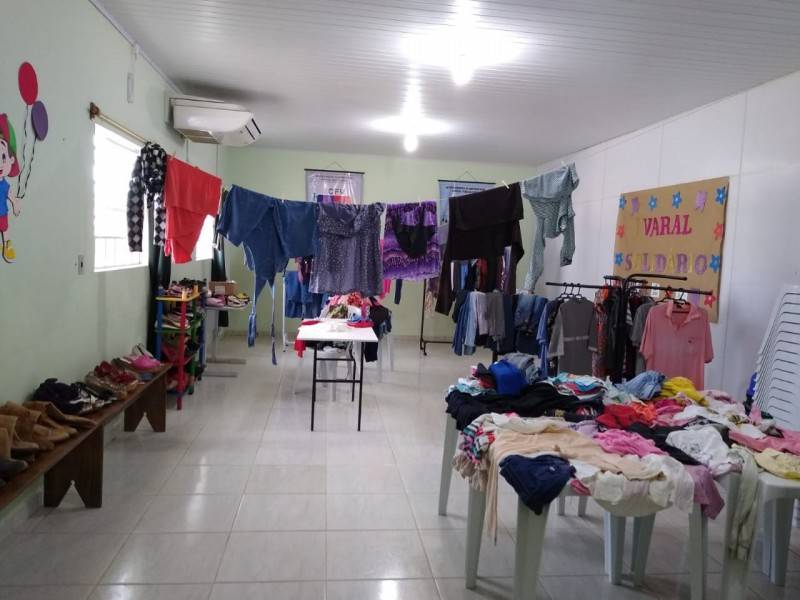 Içara: Cras promove doação de roupas com realização do “Varal Solidário” — foto 1