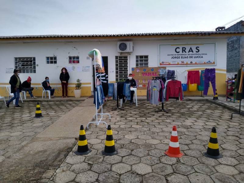 Içara: Cras promove doação de roupas com realização do “Varal Solidário” — foto 2