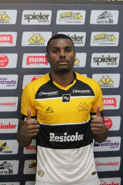 Thiago Henrique apresentado e à disposição de Roberto Cavalo para o restante do Catarinense — foto 1