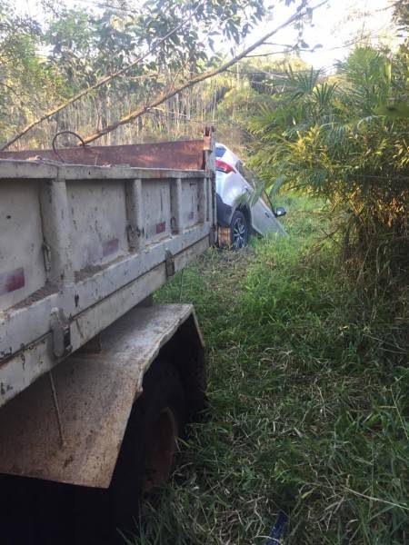Assaltantes roubam veículo no Centro de Criciúma e carro é recuperado em Jaguaruna — foto 2