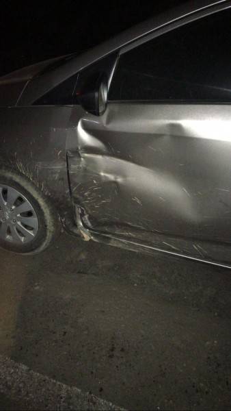 Motorista não percebe passagem de trem e colide em dois veículos que estavam parados — foto 3