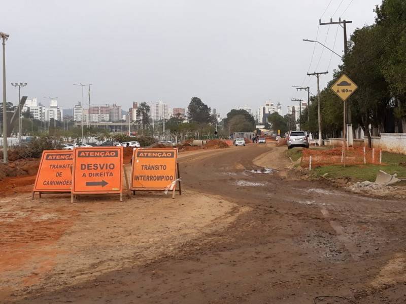 DTT dá orientações sobre o tráfego na Avenida Santos Dumont — foto 2