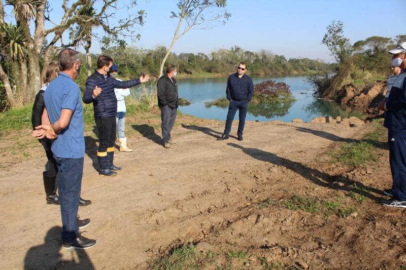 Erosão provocada pelo rio Araranguá exige construção de novo trecho de rodovia — foto 2