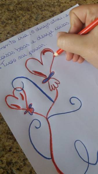 Equipe do Cras Vila Miguel realiza entrega de cartas aos idosos atendidos no espaço — foto 1