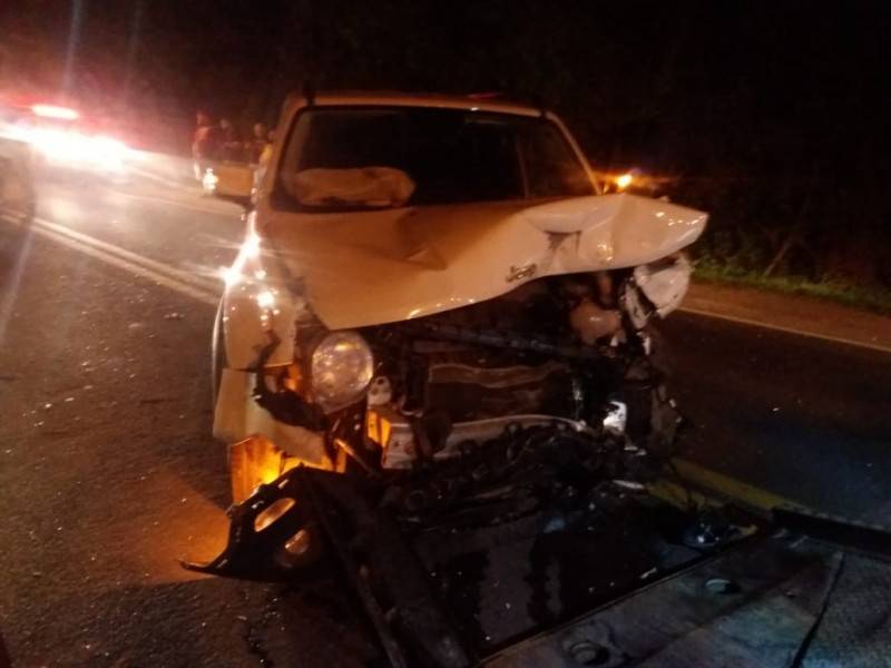 SC-443: colisão frontal deixa motorista gravemente ferido — foto 2