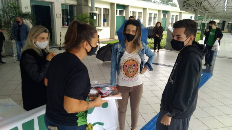Sábado de entrega de apostilas e presente especial para o terceirão do Colégio Satc — foto 2