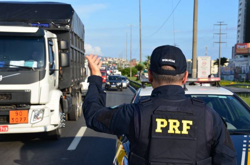 Feriadão de Finados encerra com aumento de acidentes, mortes e feridos nas rodovias federais de SC — foto 2